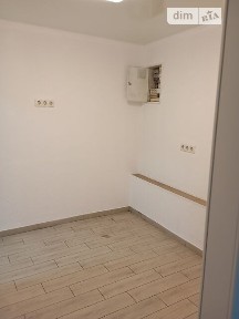Продаж комерційного приміщення на вул. Владислава Бувалкіна 75, площа 38 кв. м • ID 34960995