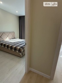 Продаж 1к квартири 37 кв. м на вул. Захисників 15 • ID 34960330