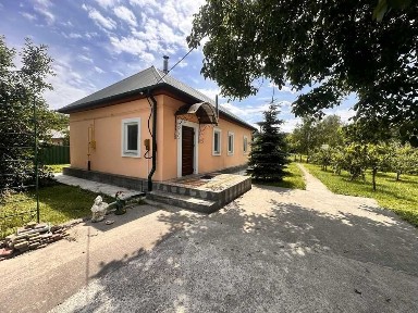 Київська обл., Бориспільський район, с. Вороньків, Вороньков, улица Київська