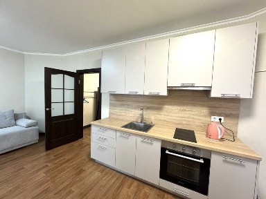Оренда 1-кімнатної квартири 33 м², Ломоносова вул., 83г