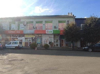 Продаж нежитлового приміщення 408,5 м² - Рожище, вул. Незалежності, 4