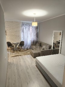 Продам простору 1к квартиру з ремонтом в ЖК Суворов!