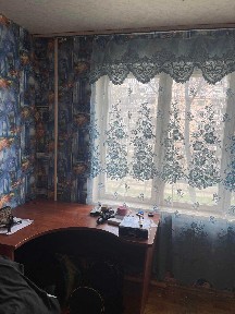 м. Бориспільська парк Партиз. Слави Продається роздільна 3 кв. вул. Санаторна 18