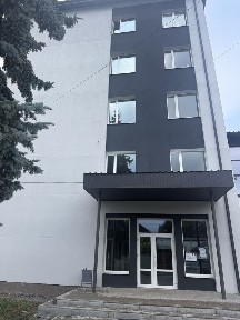 Продам офісне приміщення