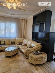 Довготривала оренда 2к квартири на вул. Білоруська 3 • ID 34963784