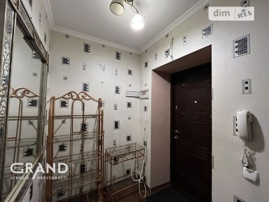 Довготривала оренда 1к квартири на вул. Академіка Ющенка 8 • ID 34963722