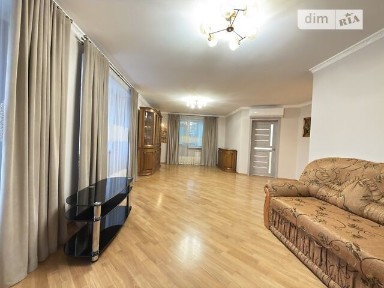 Продаж 3к квартири 98 кв. м на вул. Пасічна 28 • ID 34964013