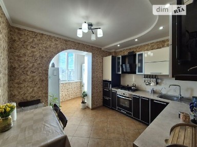 Продаж 3к квартири 80 кв. м на вул. Заливна 5/1 • ID 34963246