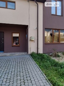 Продаж 2 поверхового таунхауса з ділянкою на 2 сотки, 120 кв. м, 3 кімнати, на вул. Українська • ID 34966910