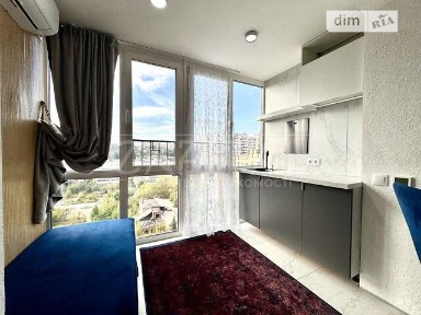Продаж 3к квартири 100 кв. м на вул. Жилянська 9 • ID 34961832