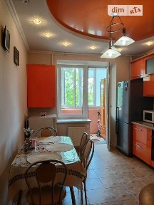 Продаж 2к квартири 74 кв. м на вул. Зоряна • ID 34968072