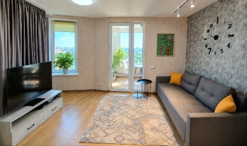 Оренда 2-кімнатної квартири 60 м², Луговська вул.