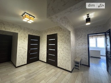 Продаж 3к квартири 80.6 кв. м на вул. Південна 17 • ID 34969288