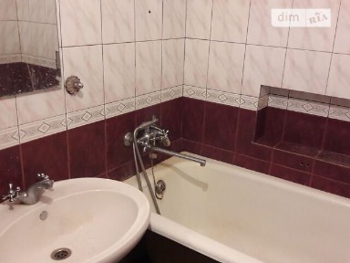 Здам в оренду кімнату на вул. Клавдіївська 36 довгостроково • ID 33596596