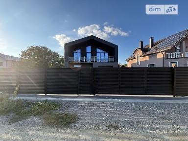 Продаж 2 поверхового будинку з ділянкою на 7 соток, 172 кв. м, 4 кімнати, на вул. Берегова • ID 34969107