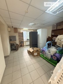 Продаж комерційного приміщення на вул. Лялі Ратушної 18, площа 160 кв. м • ID 34765136