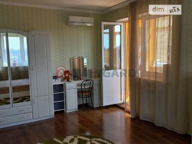 Продаж 2к квартири 71 кв. м на вул. Юрія Кондратюка 7 • ID 34969444