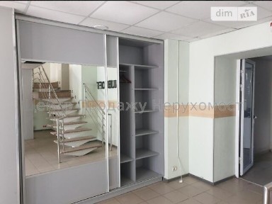Продаж комерційного приміщення на вул. Кооперативна 13, площа 202 кв. м • ID 33590972