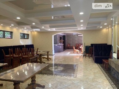 Продаж комерційного приміщення на пл. Пам'яті 19А, площа 230 кв. м • ID 33291394