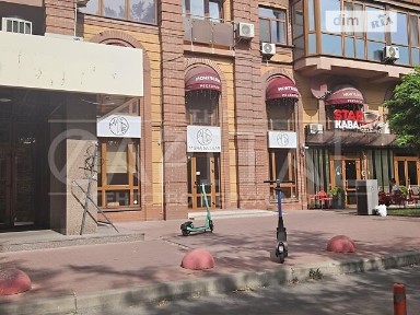 Продаж комерційного приміщення на вул. Коновальця Євгена 36В, площа 415 кв. м • ID 32574925