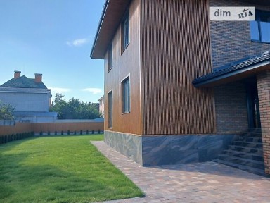 Продаж 2 поверхового будинку з ділянкою на 8.5 сотки, 220 кв. м, 5 кімнат, на вул. Польова 50 • ID 34971677