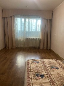 Київ, Сергія Данченка вул., 3
