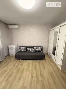 Довготривала оренда 1к квартири на вул. Комбрига-Петрова 4 • ID 34973139