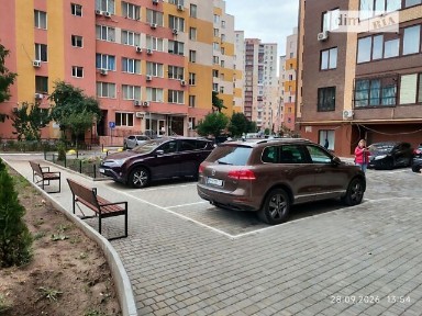 Продаж 2к квартири 39 кв. м на вул. Бродська • ID 34973342