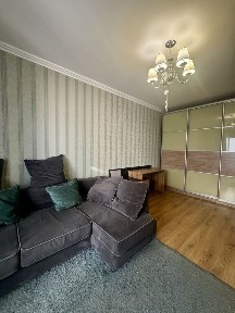 Оренда 1-кімнатної квартири 48 м², Південна 15, 3 поверх, газове опалення, меблі, техніка, балкон, поруч Сільпо, зручний виїзд на Київ