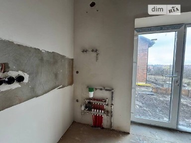 Продаж 2 поверхового таунхауса з ділянкою на 1.8 сотки, 83 кв. м, 2 кімнати, на вул. Паркова • ID 34974410