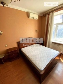 Продаж 2к квартири 55 кв. м на вул. Хрещатик 21 • ID 34975005