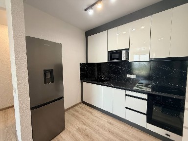 Оренда 2-кімнатної квартири 45 м², Запорізьке шосе