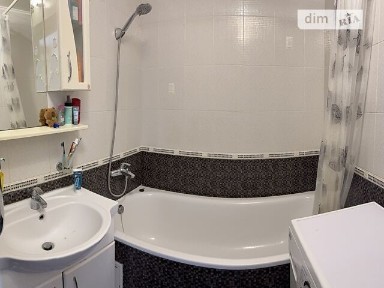 Продаж 3к квартири 72 кв. м на вул. Дмитра Луценка 9А • ID 34977702