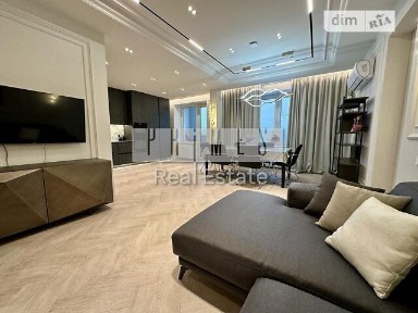 Продаж 4к квартири 150 кв. м на вул. Срібнокільська 14А • ID 34976170