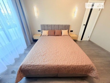 Продаж 2к квартири 60 кв. м на вул. Соборна, кв. 284 • ID 34976047