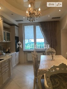 Продаж 3к квартири 131.5 кв. м на вул. Добровольців 18 • ID 34975519