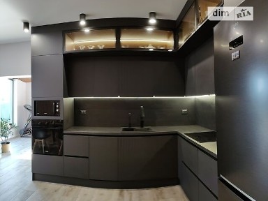 Продаж 2 поверхового будинку бесідка і ділянкою на 10 соток, 240 кв. м, 6 кімнат, на вул. Сікорського • ID 34976117