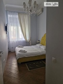 Здам подобово 3к квартиру на вул. Михайлівська 2В • ID 34969252