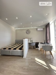 Продаж 1к квартири 32.6 кв. м на вул. Сім'ї Кульженків 37 • ID 34978470