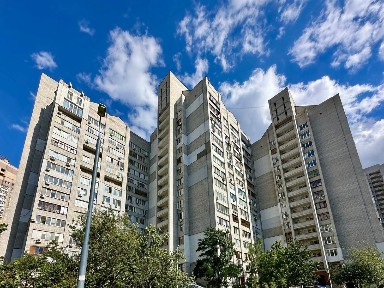 Продаж 3-кімнатної квартири 97 м², Драгоманова вул., 31В