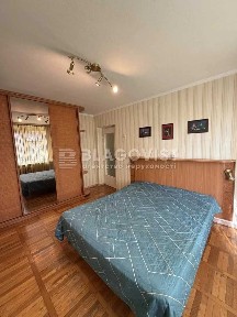 Продається 2 кімнатна квартира бульвар Л. Українки, ст. м.Кловська, ст. м.Печерська