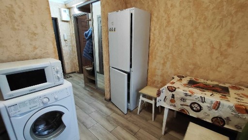 Здам 1к поруч метро Чернігівська, Дарниця, вул. Малишка.