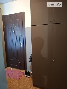Здам в оренду кімнату на вул. Новоукраїнська 7 довгостроково • ID 34984891