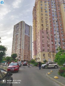 Київ, Дніпровський, Хоткевича, 8
