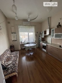 Продаж 3к квартири 98 кв. м на вул. Романовського 5 • ID 34986803