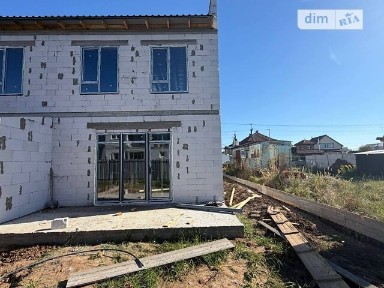 Продаж 2 поверхового таунхауса з ділянкою на 2.4 сотки, 110 кв. м, 3 кімнати, на вул. Бузкова • ID 34987188