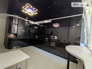 Продаж 1к квартири 13 кв. м на вул. Захисників України 42 • ID 34986322