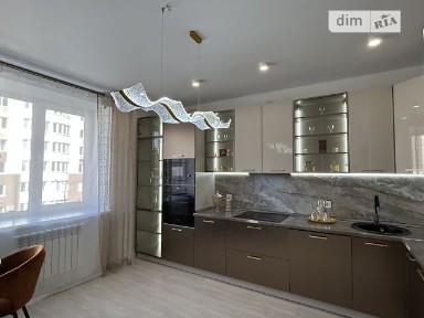 Продаж 2к квартири 67 кв. м на вул. Андрія Шептицького 10 • ID 34985446