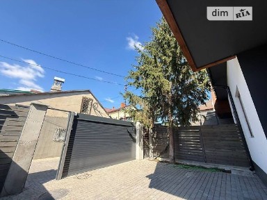 Продаж 2 поверхового таунхауса з ділянкою на 1.5 сотки, 117 кв. м, 4 кімнати, на пров. Тупиковий 8 • ID 34987619