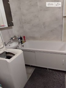 Продаж 1к квартири 38 кв. м на пл. Домнобудівників 35 • ID 34988108